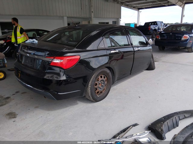 45323035 :رقم المزاد ، 1C3CCBABXCN222668 vin ، 2012 Chrysler 200 Lx مزاد بيع