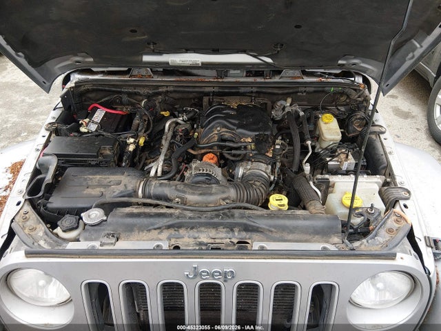 2016 Jeep Wrangler Unlimited Sahara მანქანა იყიდება აუქციონზე, vin: 1C4BJWEG6GL152467, აუქციონის ნომერი: 45323055