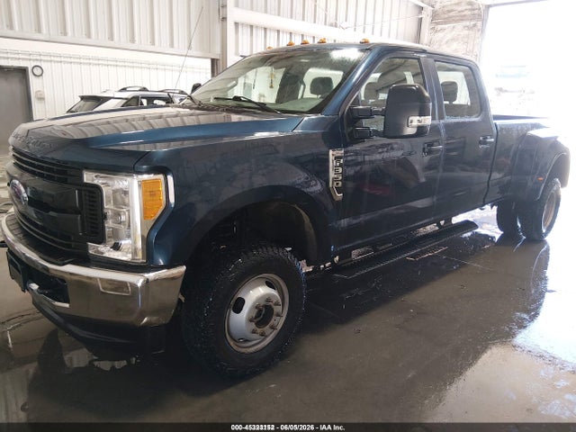 Ford F-350 Xl 2017 1FT8W3D68HEE15065 Image 2