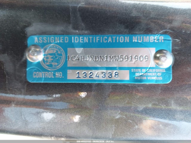 1C4HJXDN1MW591909 Jeep Wrangler Unlimited Sport S 4x4
