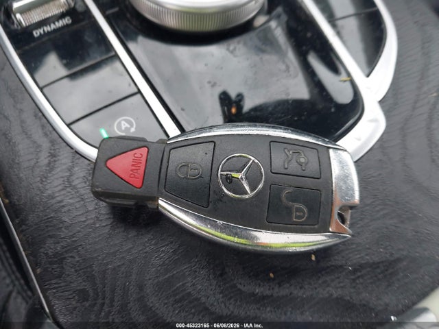 2017 Mercedes-benz C 300 მანქანა იყიდება აუქციონზე, vin: 55SWF4JB0HU212134, აუქციონის ნომერი: 45323165