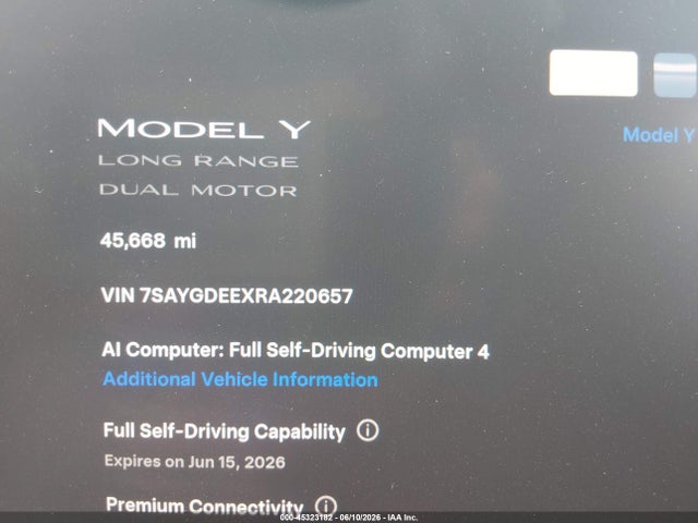 Продажа на аукционе авто 2024 Tesla Model Y Long Range Dual Motor All-wheel Drive, vin: 7SAYGDEEXRA220657, номер лота: 45323182
