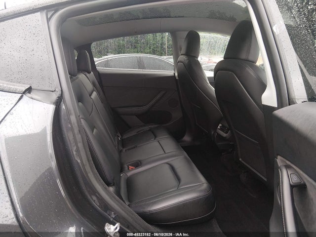 Продажа на аукционе авто 2024 Tesla Model Y Long Range Dual Motor All-wheel Drive, vin: 7SAYGDEEXRA220657, номер лота: 45323182