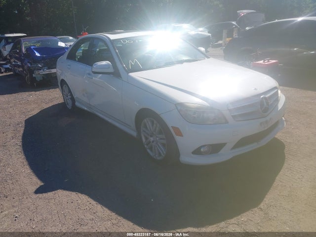 45323187 :رقم المزاد ، WDDGF54X48F102580 vin ، 2008 Mercedes-benz C 300 Luxury/sport مزاد بيع