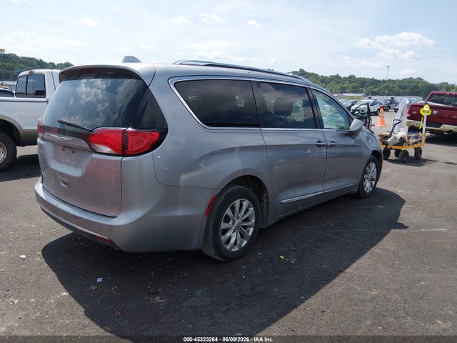 Продаж на аукціоні авто 2018 Chrysler Pacifica Touring L, vin: 2C4RC1BG5JR115697, номер лоту: 45323264