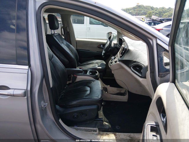 Продаж на аукціоні авто 2018 Chrysler Pacifica Touring L, vin: 2C4RC1BG5JR115697, номер лоту: 45323264