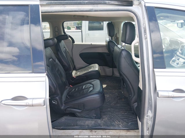 Продаж на аукціоні авто 2018 Chrysler Pacifica Touring L, vin: 2C4RC1BG5JR115697, номер лоту: 45323264