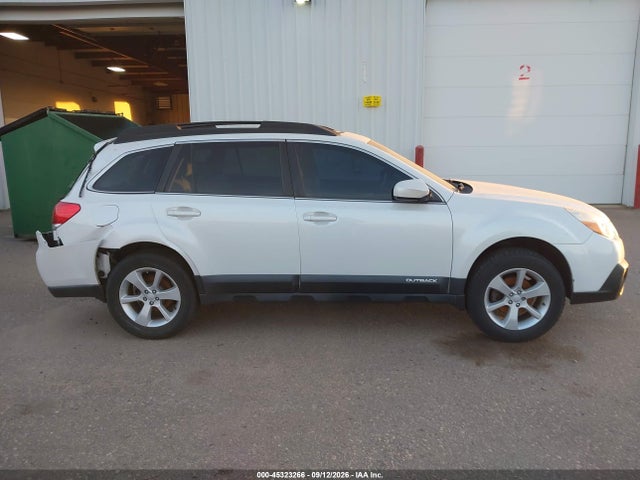 45323266 :رقم المزاد ، 4S4BRCCC2D1212044 vin ، 2013 Subaru Outback 2.5i Premium مزاد بيع