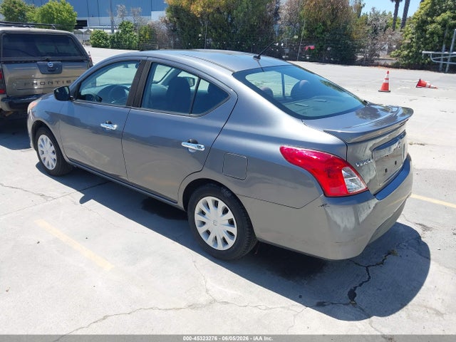 45323276 :رقم المزاد ، 3N1CN7AP2JL863876 vin ، 2018 Nissan Versa 1.6 Sv مزاد بيع