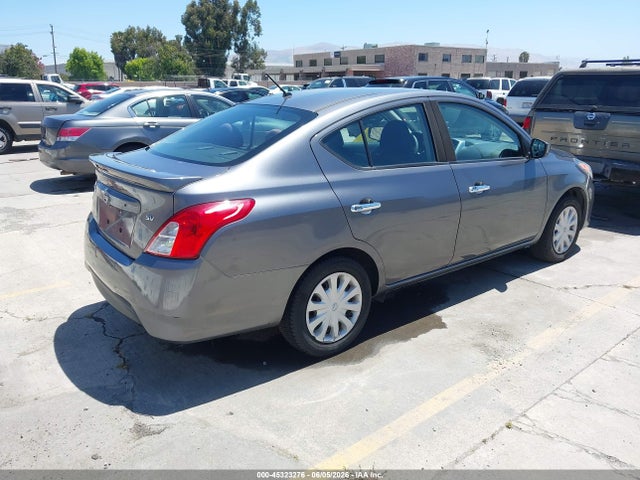 45323276 :رقم المزاد ، 3N1CN7AP2JL863876 vin ، 2018 Nissan Versa 1.6 Sv مزاد بيع