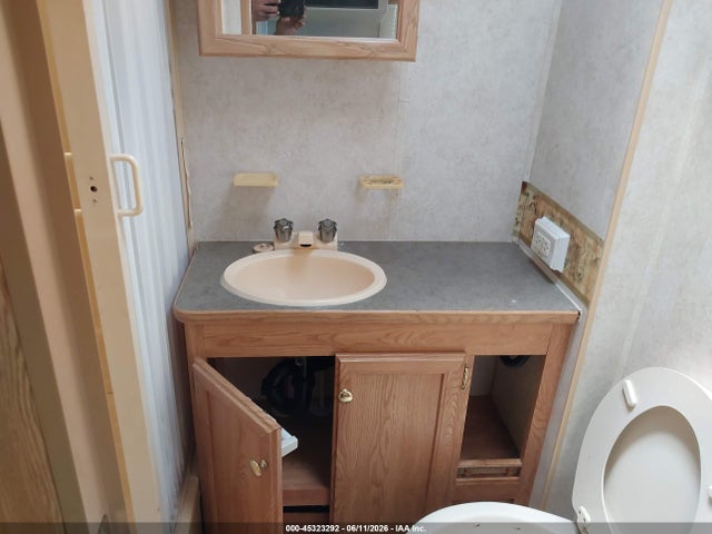 2001 Workhorse Custom Chassis Motorhome Chassis P3500 მანქანა იყიდება აუქციონზე, vin: 5B4KP57GX13331968, აუქციონის ნომერი: 45323292