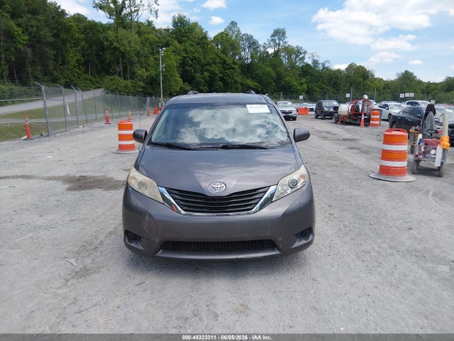 Aukcja sprzedaży 2011 Toyota Sienna Le, vin: 5TDJK3DCXBS015223, numer aukcji: 45323311