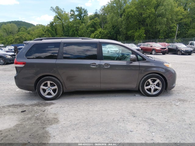 Aukcja sprzedaży 2011 Toyota Sienna Le, vin: 5TDJK3DCXBS015223, numer aukcji: 45323311