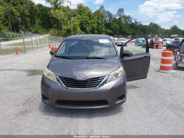 Aukcja sprzedaży 2011 Toyota Sienna Le, vin: 5TDJK3DCXBS015223, numer aukcji: 45323311