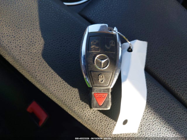 Aukcja sprzedaży 2014 Mercedes-benz C 250 Luxury, vin: WDDGF4HBXER319988, numer aukcji: 45323326