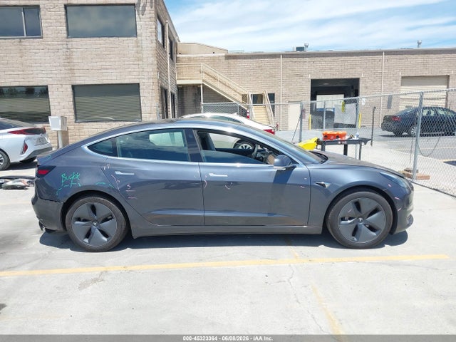 45323364 :رقم المزاد ، 5YJ3E1EA4LF739366 vin ، 2020 Tesla Model 3 Standard Range Plus Rear-wheel Drive/standard Range Rear-wheel Drive مزاد بيع