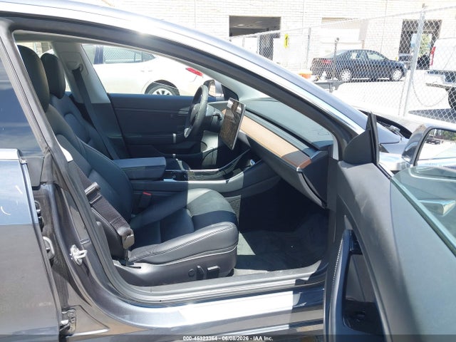 45323364 :رقم المزاد ، 5YJ3E1EA4LF739366 vin ، 2020 Tesla Model 3 Standard Range Plus Rear-wheel Drive/standard Range Rear-wheel Drive مزاد بيع