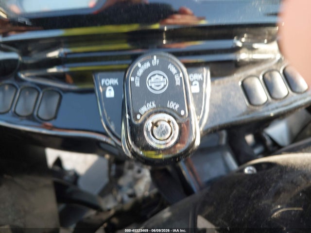 Harley-Davidson FLTRK 2021 1HD1KZF1XMB616462 Image 11