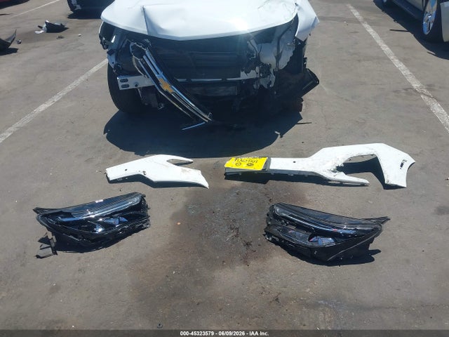 3GNAXXEG6PL238843 Chevrolet Equinox Awd Premier