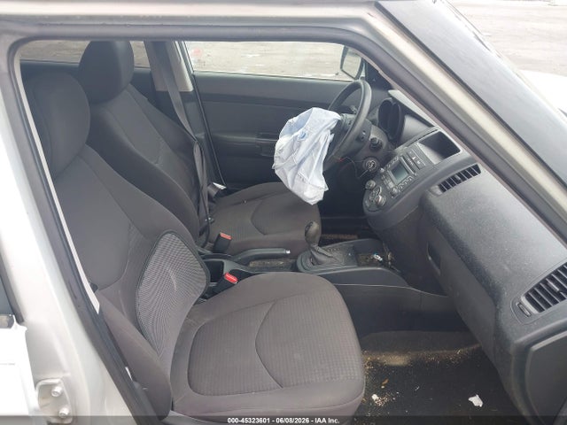 2013 Kia Soul მანქანა იყიდება აუქციონზე, vin: KNDJT2A53D7768408, აუქციონის ნომერი: 45323601
