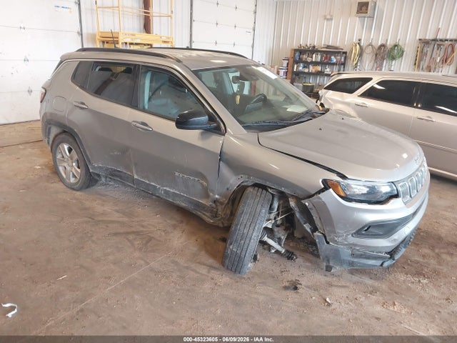 Продаж на аукціоні авто 2022 Jeep Compass Latitude 4x4, vin: 3C4NJDBB6NT181933, номер лоту: 45323605