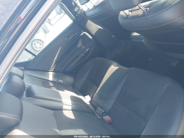 45323660 :رقم المزاد ، 19UDE2F88HA016532 vin ، 2017 Acura Ilx مزاد بيع