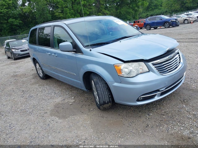 2013 Chrysler Town & Country Touring მანქანა იყიდება აუქციონზე, vin: 2C4RC1BG0DR596723, აუქციონის ნომერი: 45323667