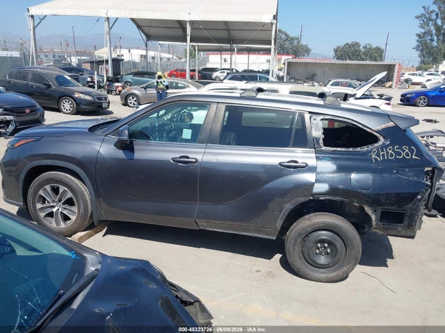 Toyota Highlander Xle 2024 5TDKDRBH0RS537935 Image 15