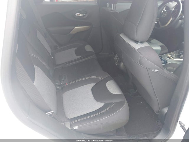 Jeep Cherokee Latitude 4x4 2018 1C4PJMCB5JD528451 Image 8
