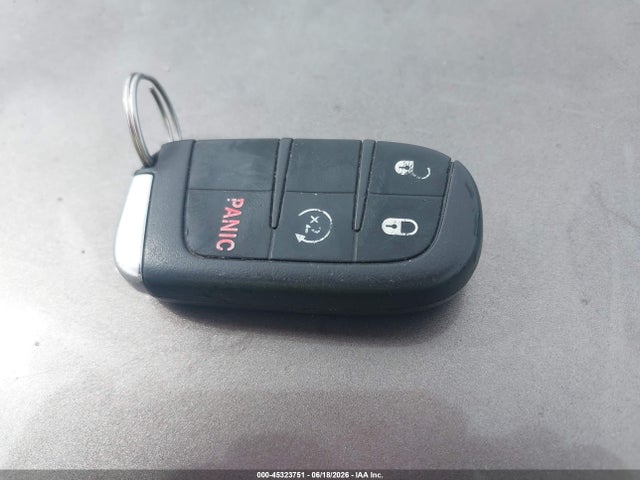 Продаж на аукціоні авто 2016 Jeep Renegade Latitude, vin: ZACCJABTXGPE17752, номер лоту: 45323751