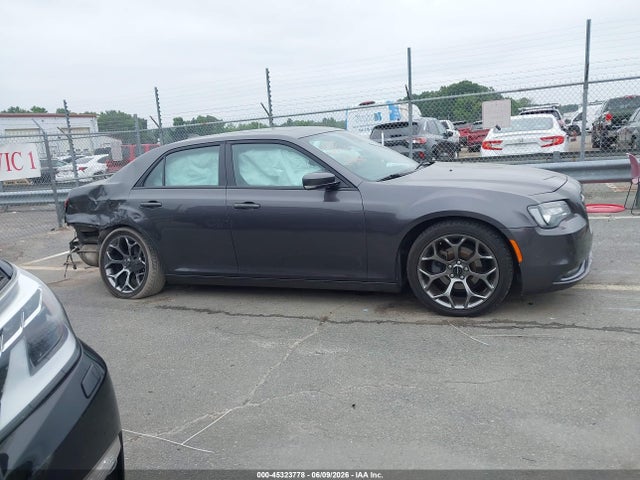 45323778 :رقم المزاد ، 2C3CCABG3FH786874 vin ، 2015 Chrysler 300 300s مزاد بيع
