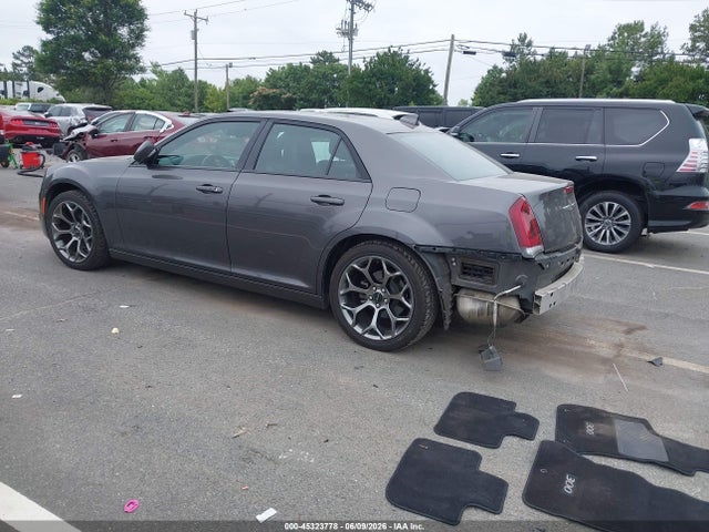 45323778 :رقم المزاد ، 2C3CCABG3FH786874 vin ، 2015 Chrysler 300 300s مزاد بيع