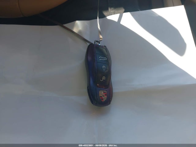 45323801 :رقم المزاد ، WP1AB2A22DLA80513 vin ، 2013 Porsche Cayenne S مزاد بيع