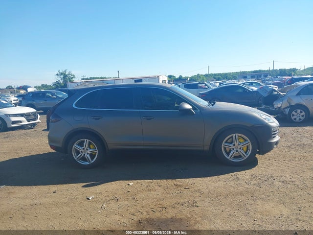 45323801 :رقم المزاد ، WP1AB2A22DLA80513 vin ، 2013 Porsche Cayenne S مزاد بيع