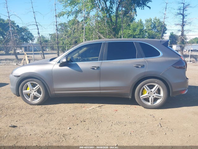 45323801 :رقم المزاد ، WP1AB2A22DLA80513 vin ، 2013 Porsche Cayenne S مزاد بيع