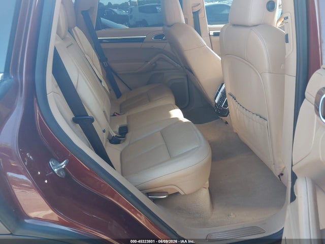 45323801 :رقم المزاد ، WP1AB2A22DLA80513 vin ، 2013 Porsche Cayenne S مزاد بيع