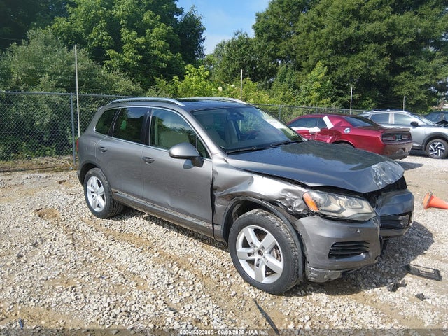 2013 Volkswagen Touareg Tdi Lux მანქანა იყიდება აუქციონზე, vin: WVGEP9BP0DD006651, აუქციონის ნომერი: 45323805