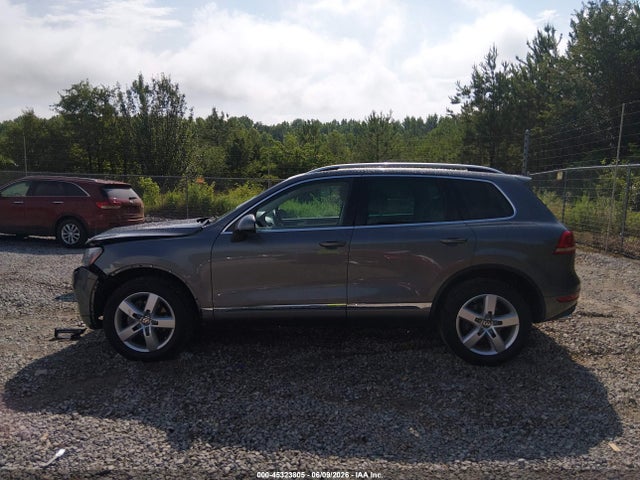 Aukcja sprzedaży 2013 Volkswagen Touareg Tdi Lux, vin: WVGEP9BP0DD006651, numer aukcji: 45323805
