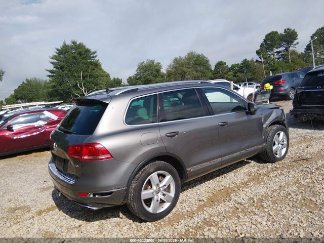 Aukcja sprzedaży 2013 Volkswagen Touareg Tdi Lux, vin: WVGEP9BP0DD006651, numer aukcji: 45323805