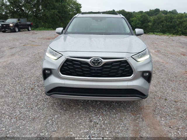 Toyota Highlander Platinum 2022 5TDFZRBH6NS199129 Image 12