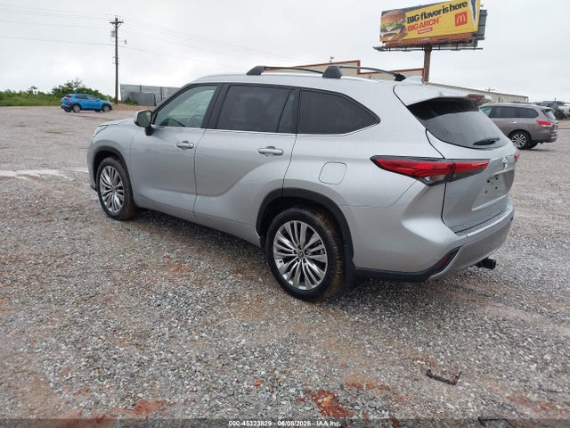 Toyota Highlander Platinum 2022 5TDFZRBH6NS199129 Image 3