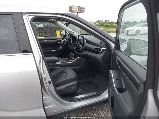 Toyota Highlander Platinum 2022 5TDFZRBH6NS199129 Image 5