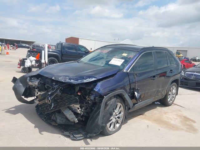 Продажа на аукционе авто 2024 Toyota Rav4 Xle Premium, vin: 2T3C1RFV8RW302985, номер лота: 45323860