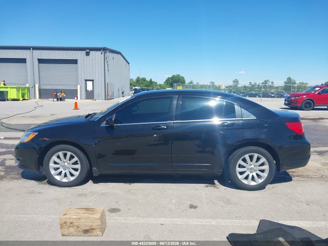 Продажа на аукционе авто 2013 Chrysler 200 Touring, vin: 1C3CCBBB9DN602102, номер лота: 45323880