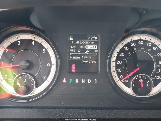 45323890 :رقم المزاد ، 1C6RR6KG3HS824799 vin ، 2017 Ram 1500 Tradesman  4x2 5'7 Box مزاد بيع