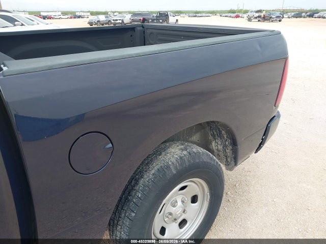 45323890 :رقم المزاد ، 1C6RR6KG3HS824799 vin ، 2017 Ram 1500 Tradesman  4x2 5'7 Box مزاد بيع