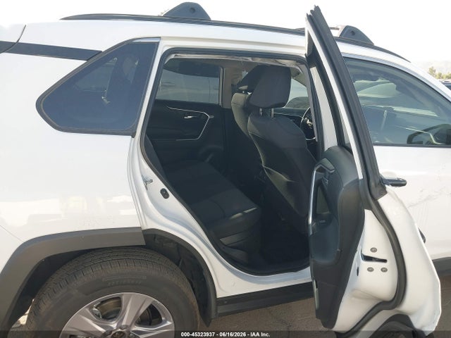 JTMRWRFV6PD195652 Toyota Rav4 Hybrid Xle