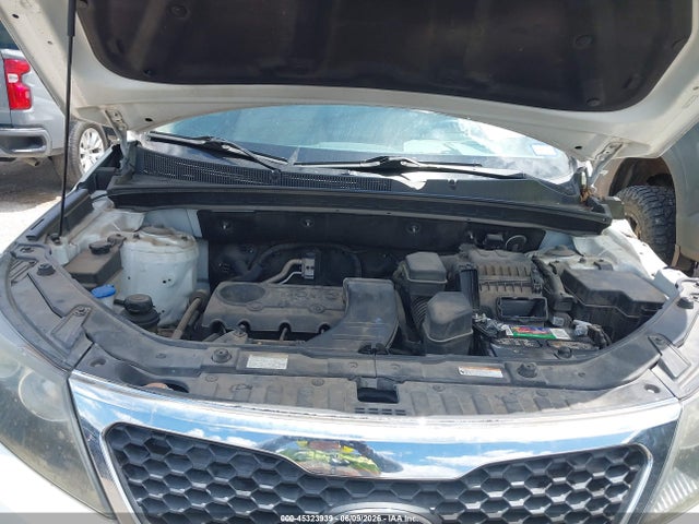 45323939 :رقم المزاد ، 5XYKT4A13BG109936 vin ، 2011 Kia Sorento Lx مزاد بيع