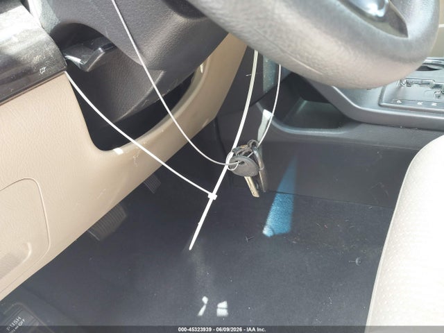 45323939 :رقم المزاد ، 5XYKT4A13BG109936 vin ، 2011 Kia Sorento Lx مزاد بيع