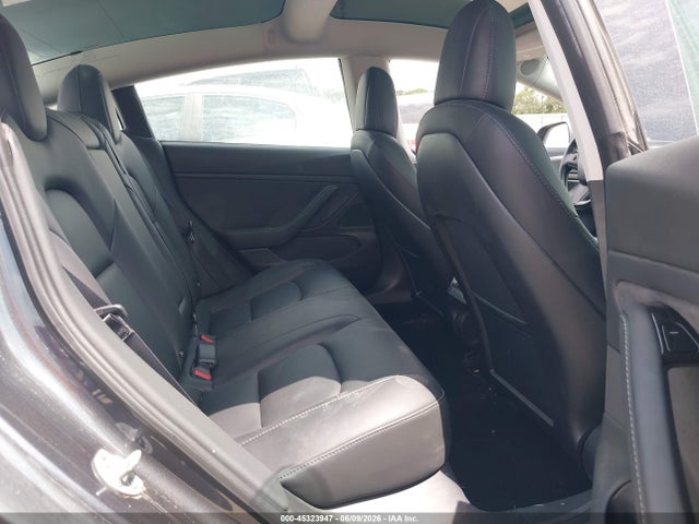 Tesla Model 3 Long Range/mid Range 2018 5YJ3E1EA2JF158221 Image 8